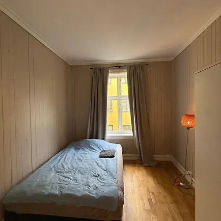 Appartement Stor Ved Slottsparken