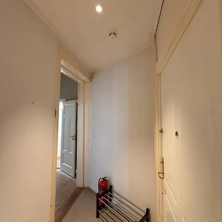 Stor Ved Slottsparken Oslo